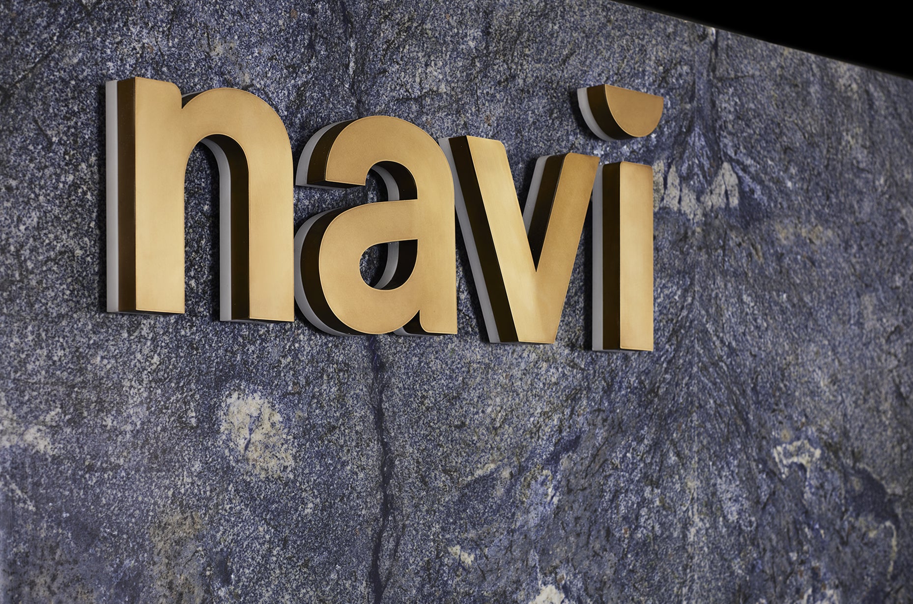 navi-showroom.jpg