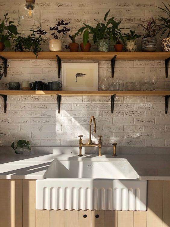 Shaws Bowland 600mm Fireclay Butlers Sink