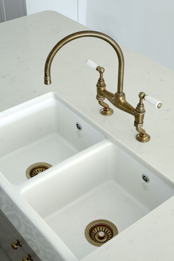 Shaws Double Bowl 800mm Fireclay Butlers Sink