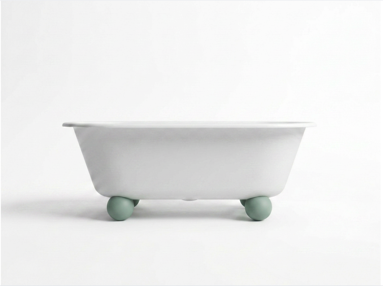 Liberty Ball Feet Free Standing Bath