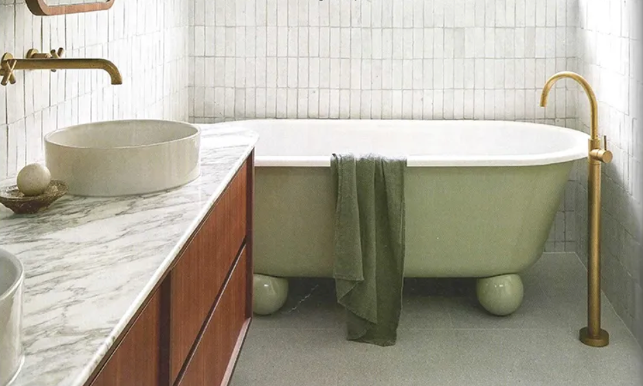 Liberty Ball Feet Free Standing Bath