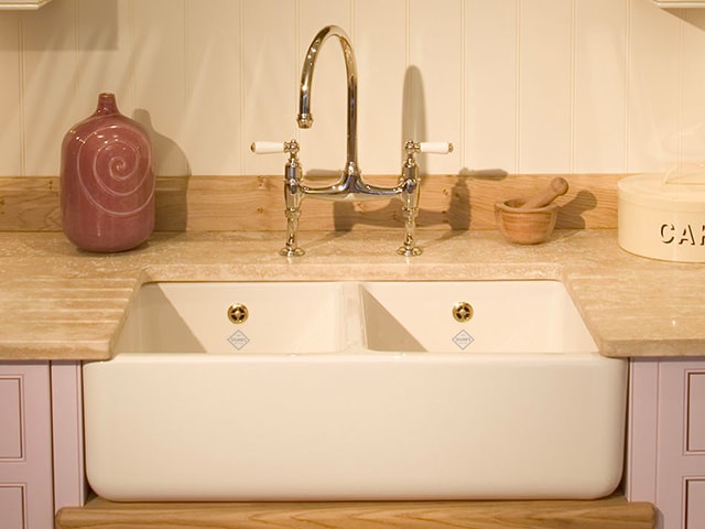 Shaws Double Bowl 1000mm Fireclay Butlers Sink